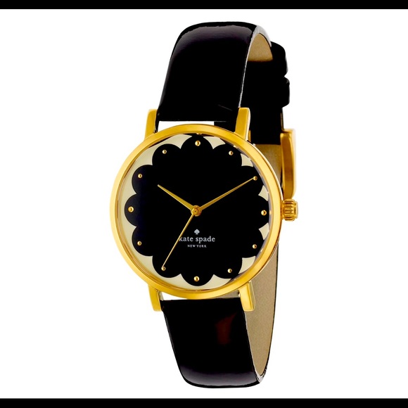 ♠️Kate Spade Metro Scallop Watch, patent Blk, Wht & Blk face with Gold fixtures